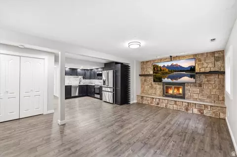 Living - 8620 S 1185 E, Sandy, UT 84094 photo 5 of 6