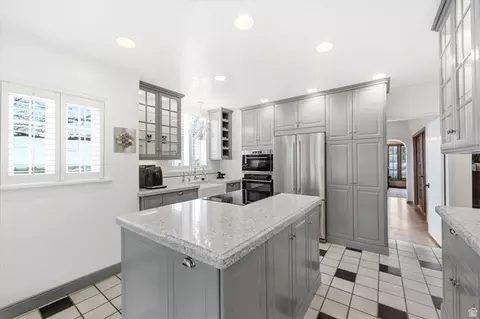Kitchen - 8620 S 1185 E, Sandy, UT 84094 photo 3 of 5