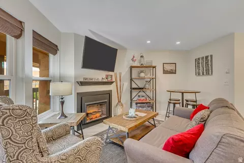 3615 N Wolf Lodge Dr #807, Eden, UT 84310