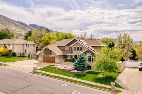 63 W 1750 N, Centerville, UT 84014