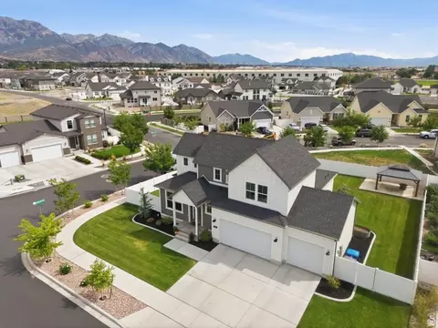 1383 W Watson Ln, Lindon, UT 84042