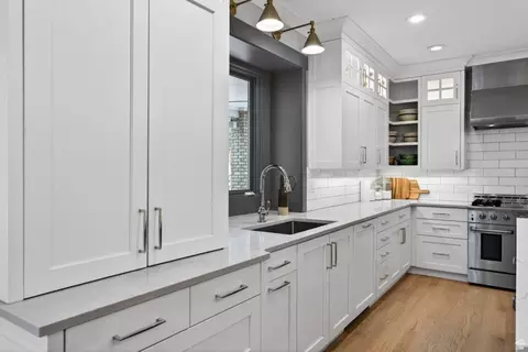 Kitchen - 1201 E Preston Dr, Alpine, UT 84004 photo 4 of 8