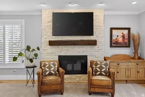 Living - 1201 E Preston Dr, Alpine, UT 84004 photo 5 of 9