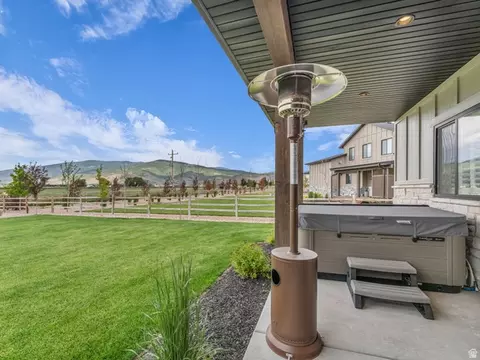 Exterior - 943 Hart Loop, Kamas, UT 84036 photo 6 of 10