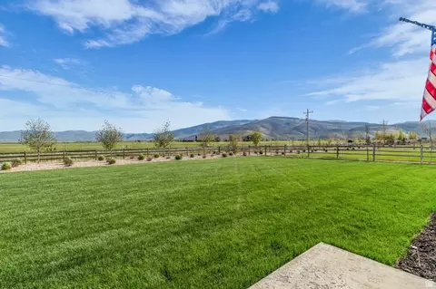 Exterior - 943 Hart Loop, Kamas, UT 84036 photo 3 of 10