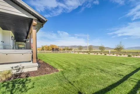 Exterior - 943 Hart Loop, Kamas, UT 84036 photo 3 of 11