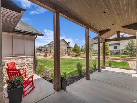 Exterior - 943 Hart Loop, Kamas, UT 84036 photo 7 of 10