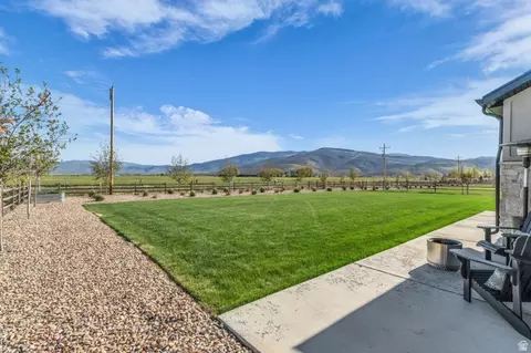 Exterior - 943 Hart Loop, Kamas, UT 84036 photo 4 of 10