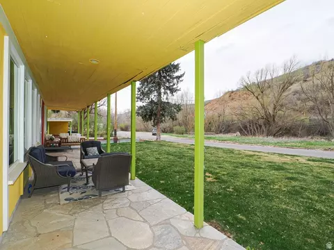 Exterior - 6030 E Red Hill Ln, Emigration Canyon, UT 84108 photo 3 of 19