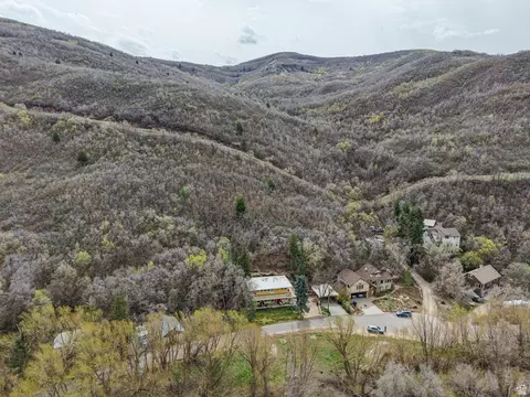 View/Area - 6030 E Red Hill Ln, Emigration Canyon, UT 84108 photo 1 of 11