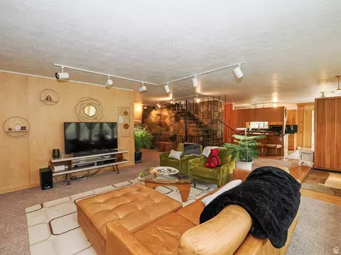Living - 6030 E Red Hill Ln, Emigration Canyon, UT 84108 photo 3 of 6