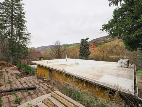 Exterior - 6030 E Red Hill Ln, Emigration Canyon, UT 84108 photo 12 of 19