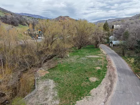 View/Area - 6030 E Red Hill Ln, Emigration Canyon, UT 84108 photo 10 of 11