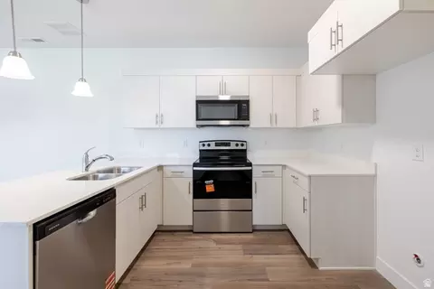 Kitchen - 4727 S 690 W #W202, Mapleton, UT 84664 photo 3 of 3