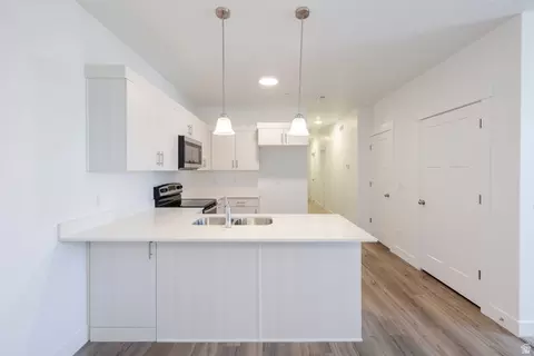 Kitchen - 4727 S 690 W #W202, Mapleton, UT 84664 photo 2 of 3