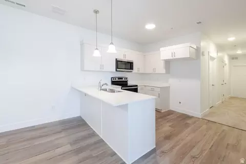 Kitchen - 4727 S 690 W #W202, Mapleton, UT 84664 photo 1 of 3