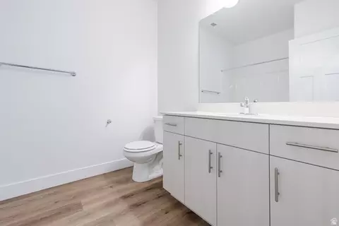 Bath - 4727 S 690 W #W203, Mapleton, UT 84664 photo 1 of 2