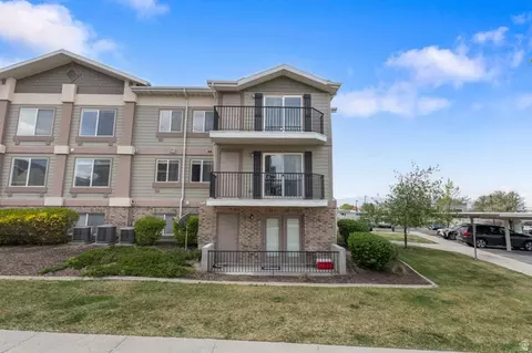 8229 S Resaca Dr #D9, Sandy, UT 84070