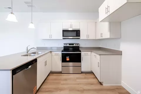 Kitchen - 4727 S 690 W #W302, Mapleton, UT 84664 photo 1 of 3