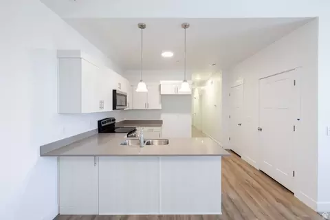 Kitchen - 4727 S 690 W #W302, Mapleton, UT 84664 photo 3 of 3