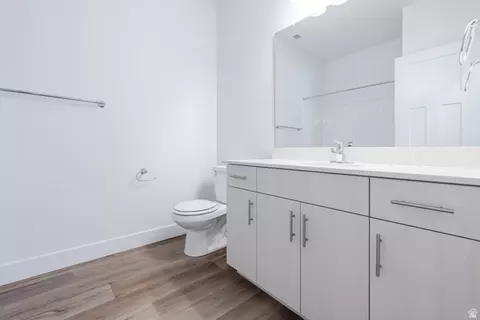Bath - 4727 S 690 W #W303, Mapleton, UT 84664 photo 1 of 2