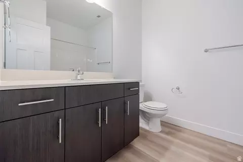 Bath - 4727 S 690 W #W304, Mapleton, UT 84664 photo 1 of 2