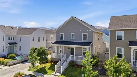 11708 S Silver Pond Dr, South Jordan, UT 84009