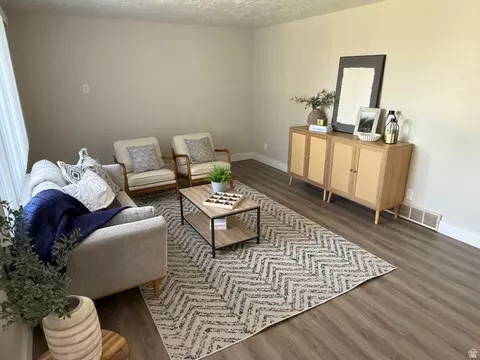 Living - 600 Maple Dr N, Smithfield, UT 84335 photo 2 of 2