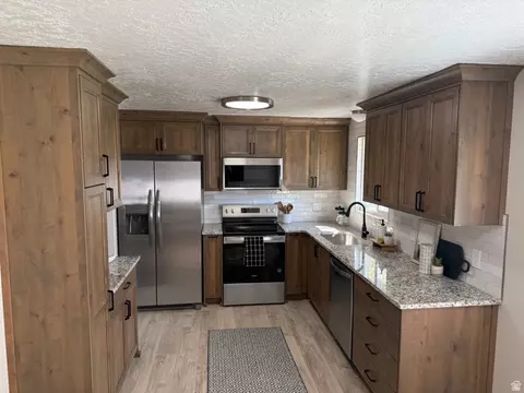 Kitchen - 600 Maple Dr N, Smithfield, UT 84335 photo 1 of 4