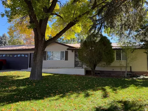 600 Maple Dr N, Smithfield, UT 84335