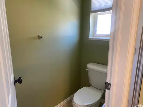 Bath - 83 Canterbury Cir, Logan, UT 84321 photo 1 of 8