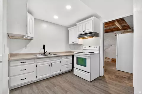 Kitchen - 206 N 2000 W, West Point, UT 84015 photo 1 of 1