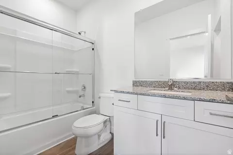 Bath - 7190 Slick Rock Way N, Eagle Mountain, UT 84005 photo 1 of 2