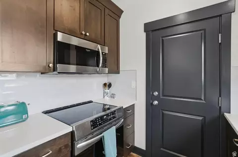 Kitchen - 174 S Pine Valley Dr E, Pine Valley, UT 84781 photo 2 of 3