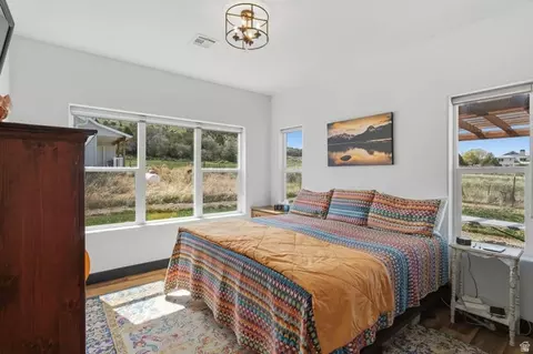 Bedroom - 174 S Pine Valley Dr E, Pine Valley, UT 84781 photo 2 of 5