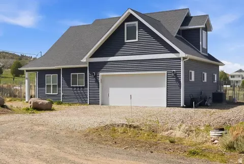 Exterior - 174 S Pine Valley Dr E, Pine Valley, UT 84781 photo 7 of 9