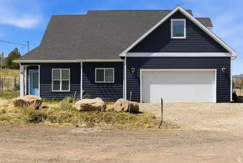 Exterior - 174 S Pine Valley Dr E, Pine Valley, UT 84781 photo 8 of 9