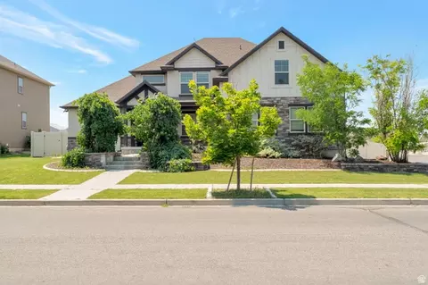 951 W Grizzly Wulff Dr, Bluffdale, UT 84065