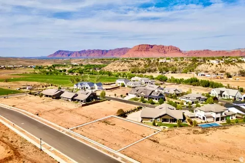 w clary hills dr, Santa Clara, UT 84765