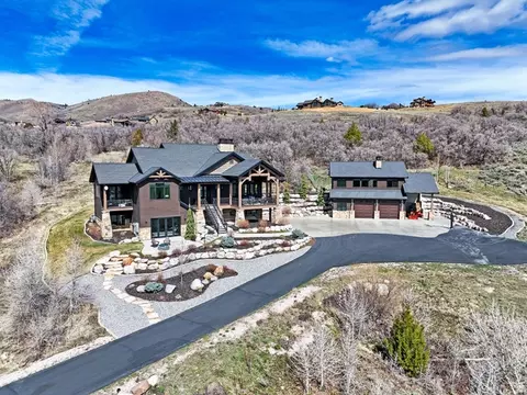 2252 E Lauren Ln, Liberty, UT 84310