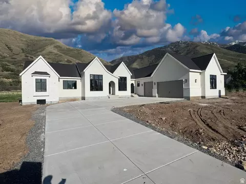 702 N 2000 E #305, Mapleton, UT 84664