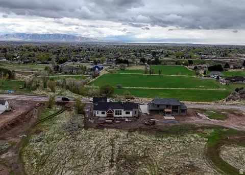 702 N 2000 E #305, Mapleton, UT 84664 photo 4