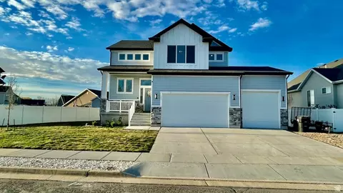 582 E Petersen Pkwy, South Weber, UT 84405