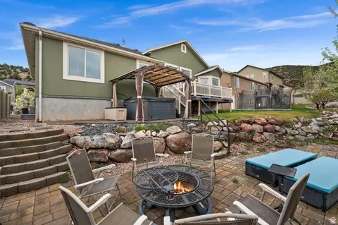 Exterior - 4115 E Dakota Dr, Eagle Mountain, UT 84005 photo 4 of 7