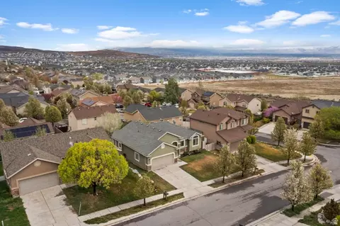 View/Area - 4115 E Dakota Dr, Eagle Mountain, UT 84005 photo 3 of 11
