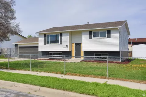 1950 W Zachary Dr N, Salt Lake City, UT 84116