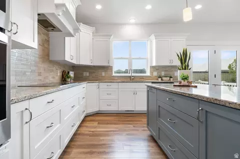 Kitchen - 1826 W River Birch Rd, Mapleton, UT 84664 photo 4 of 5