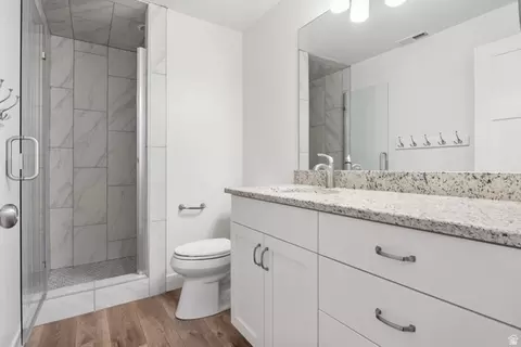 Bath - 1826 W River Birch Rd, Mapleton, UT 84664 photo 3 of 5