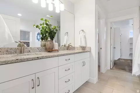 Bath - 1826 W River Birch Rd, Mapleton, UT 84664 photo 1 of 5