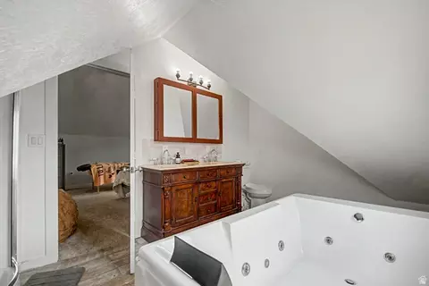 Bath - 12645 E Cedar Ridge Dr, Fairview, UT 84629 photo 2 of 4